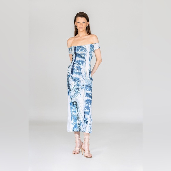 HILDUR YEOMAN The Off Shoulder Dress in Denim Patch - Picture 1 of 14